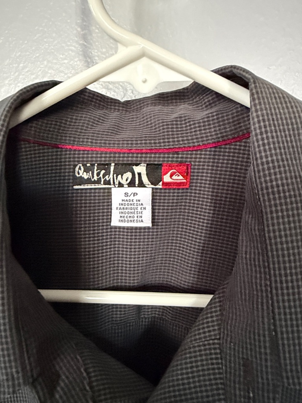 Quiksilver Short-Sleeve Gray Casual Button-Down Shirt - Picture 2 of 2